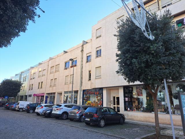 Apartamento T2 Duplex para arrendamento anual no Centro de Esposende
