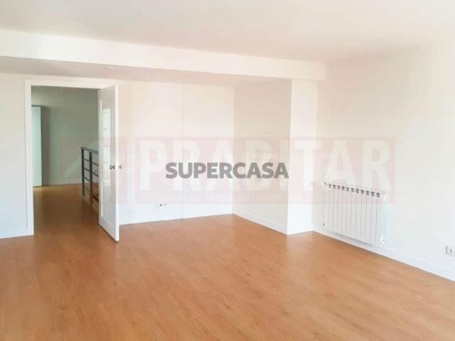 Apartamento T2 DUPLEX Venda em Coimbra Sé Nova, Santa Cruz, Almedina e São Bartolomeu,Coimbra