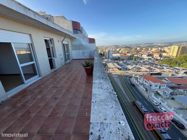 Apartamento T2 DUPLEX Venda em Mafamude e Vilar do Paraso,Vila Nova d