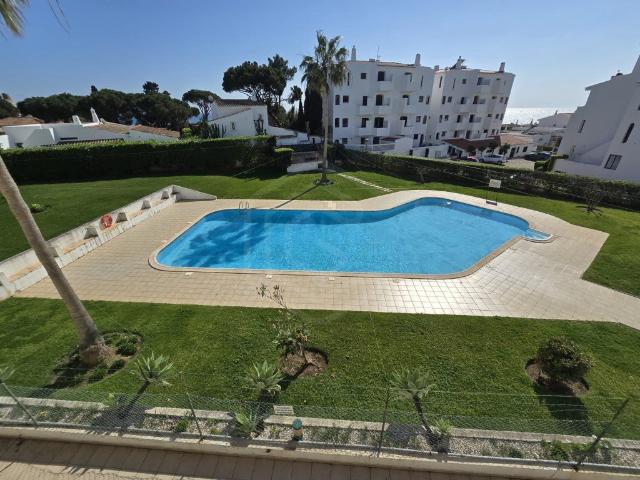 Apartamento T2 duplex, vista mar com piscina e perto da prai. 151m² Albufeira e Olhos de Água