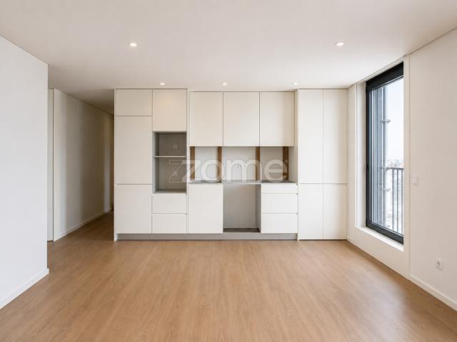 Apartamento T2 Edificio Zeca Afonso