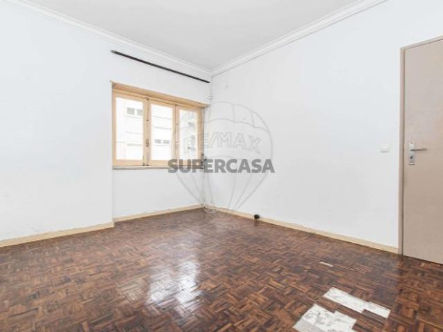Apartamento T2 em Vialonga