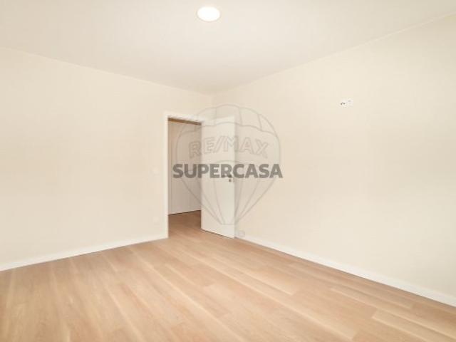 Apartamento T2 em Vialonga