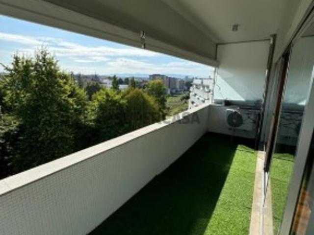Apartamento T2 em Vila Nova de Famalicão e Calendário