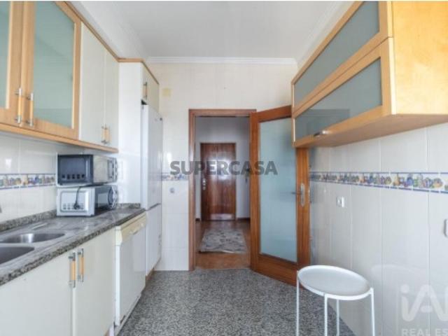Apartamento T2 em Vilar de Andorinho de 105 m²