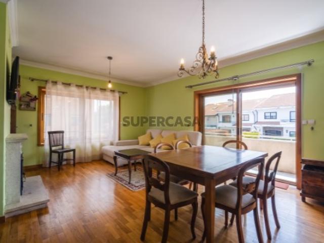 Apartamento T2 em Vilar do Paraíso, Vila Nova de Gaia