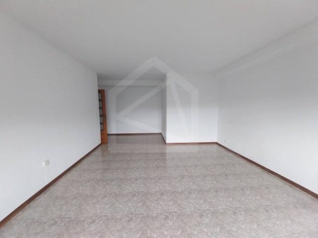 Apartamento T2 em Vilar do Paraíso 96m² Mafamude
