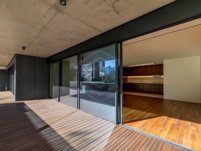 Apartamento T2 em Zona Verde da Cidade do Porto 108m² Lordelo do ouro e massarelos