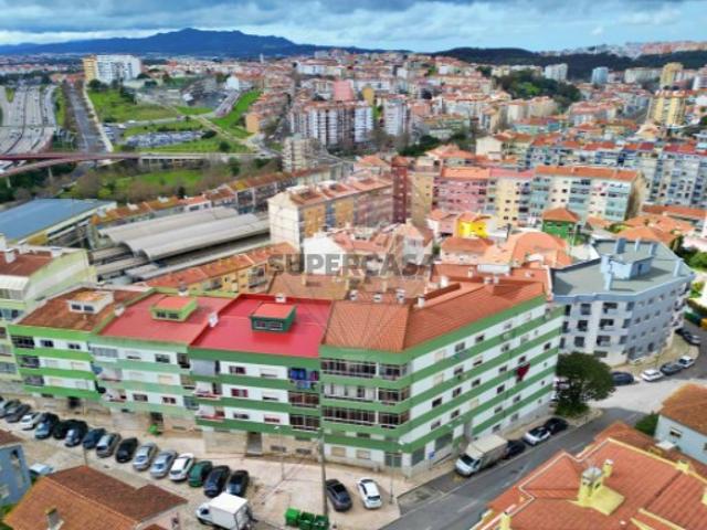 Apartamento T2 em Agualva e Mira Sintra