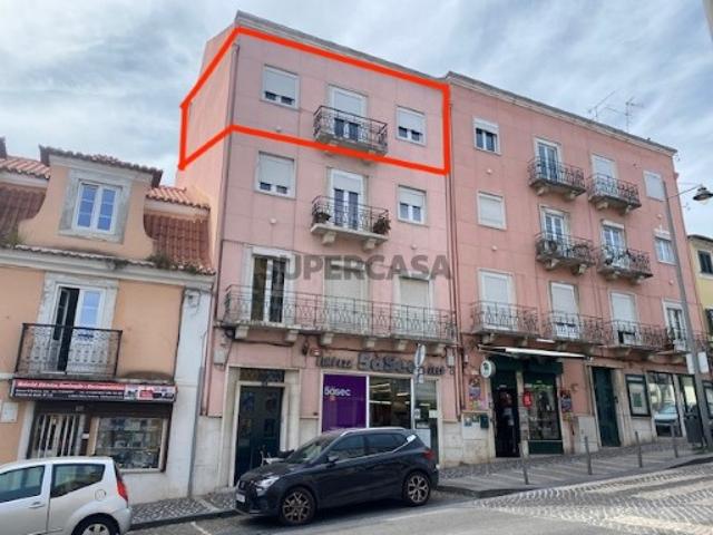 Apartamento T2 em Ajuda