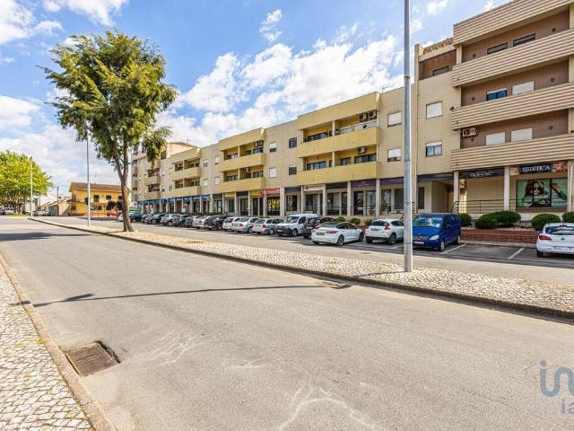 Apartamento T2 em Almeirim de 147,00 m² 147m² Almeirim