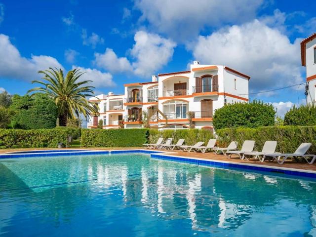 Apartamento T2 em Albardeira, Meia Praia, Lagos – Venda