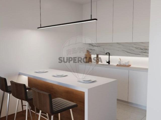 Apartamento T2 em Alcântara
