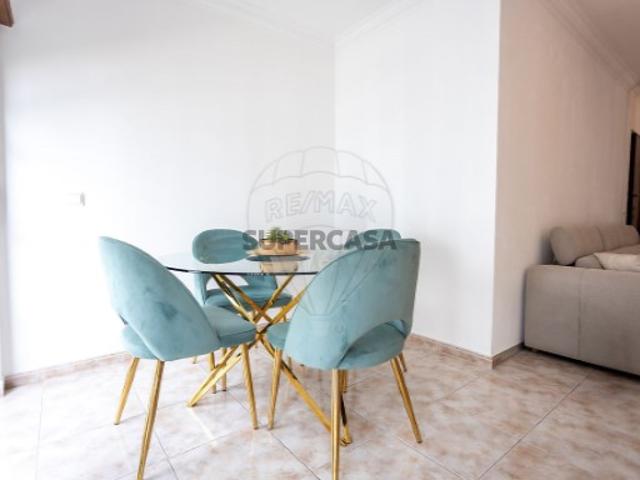 Apartamento T2 em Alenquer Santo Estêvão e Triana