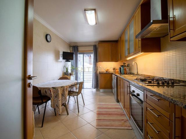Apartamento T2 em Alfeizerão | Excelentes Áreas