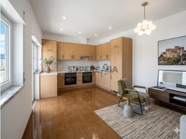 Apartamento T2 em Alfeizerão, perto de São Martinho do Porto