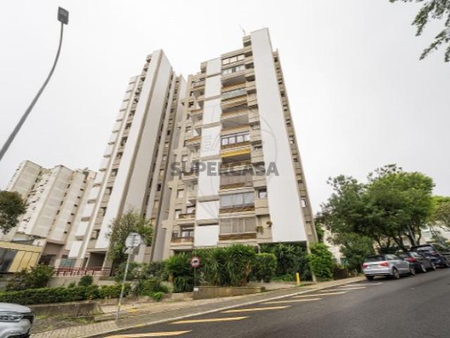 Apartamento T2 em Alfragide