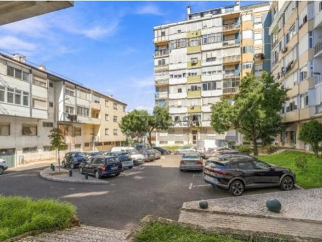 Apartamento T2 em Alfragide