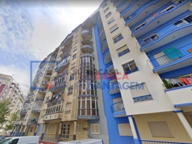 Apartamento T2 em Algueirão Mem Martins