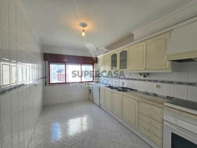 Apartamento T2 em Algueirão Mem Martins