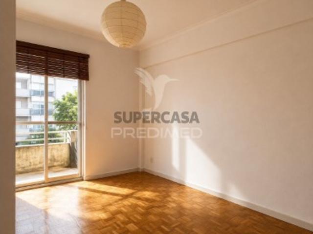 Apartamento T2 em Algueirão Mem Martins