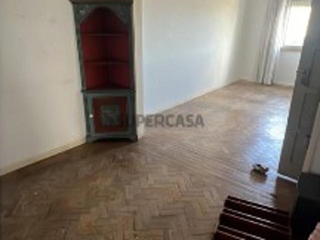 Apartamento T2 em Amora