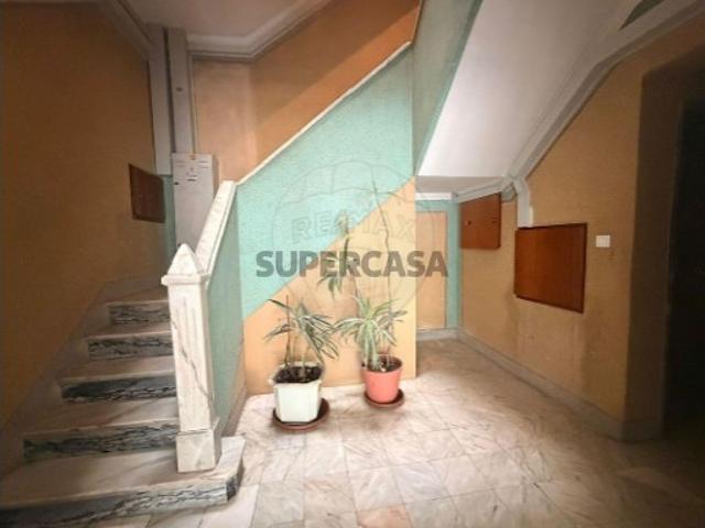 Apartamento T2 em Amora