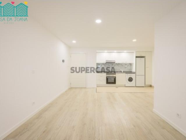 Apartamento T2 em Aradas