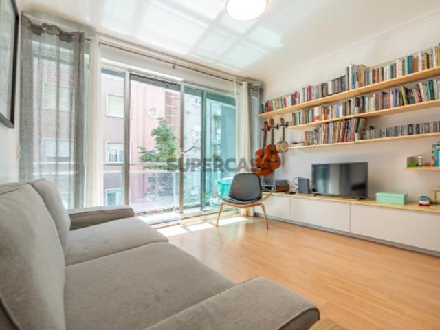 Apartamento T2 em Arroios