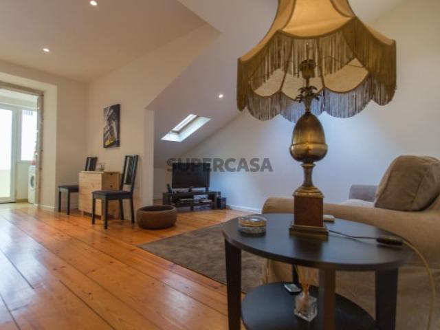 Apartamento T2 em Arroios