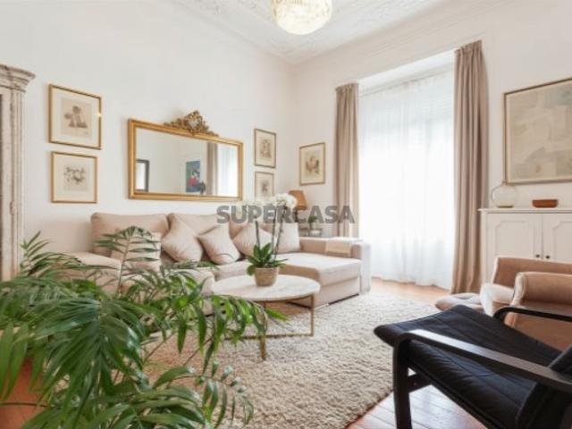 Apartamento T2 em Arroios
