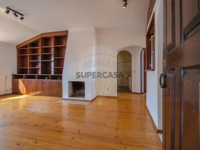 Apartamento T2 em Aveiras de Cima