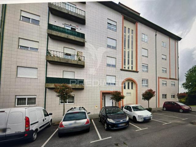 Apartamento T2 em Azurva