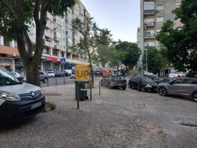 Apartamento T2 em Benfica
