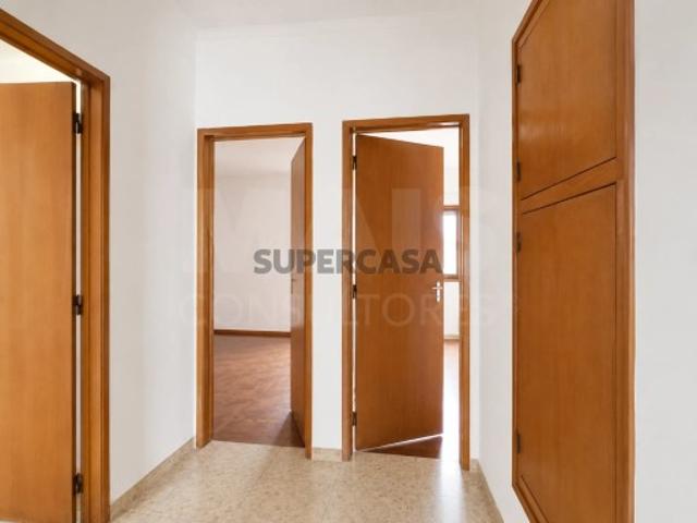 Apartamento T2 em Belas