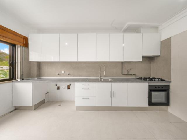 Apartamento T2 em Belas
