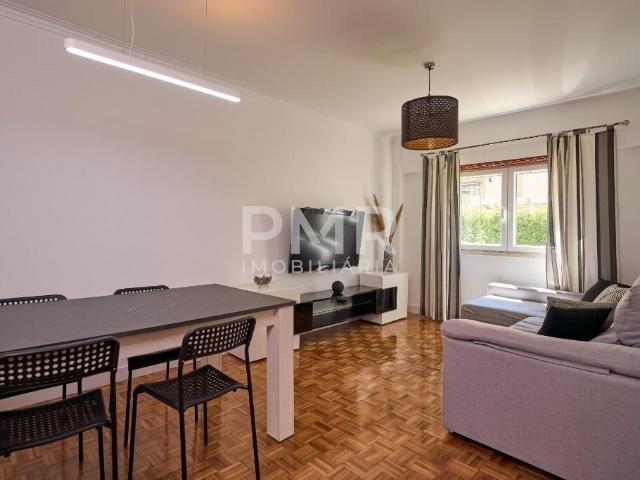 Apartamento T2 em Camarate