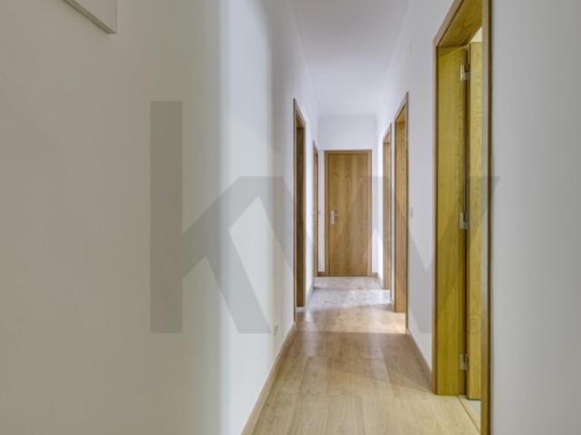 Apartamento T2 em Campo de Ourique Arrendamento