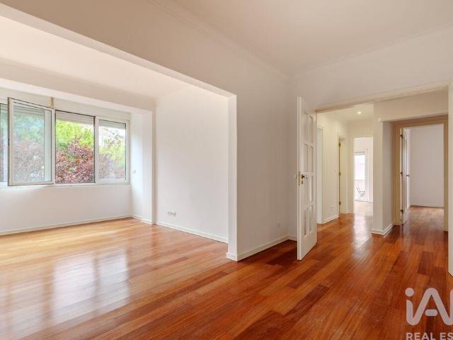 Apartamento T2 em Campo de Ourique de 93,00 m²