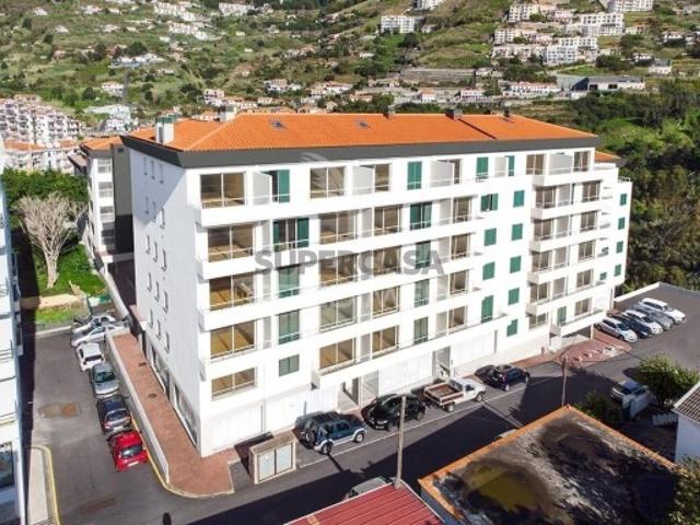 Apartamento T2 em Caniço