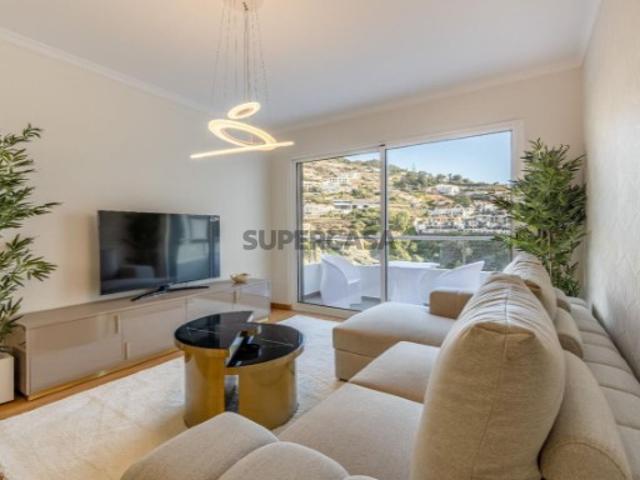 Apartamento T2 em Caniço
