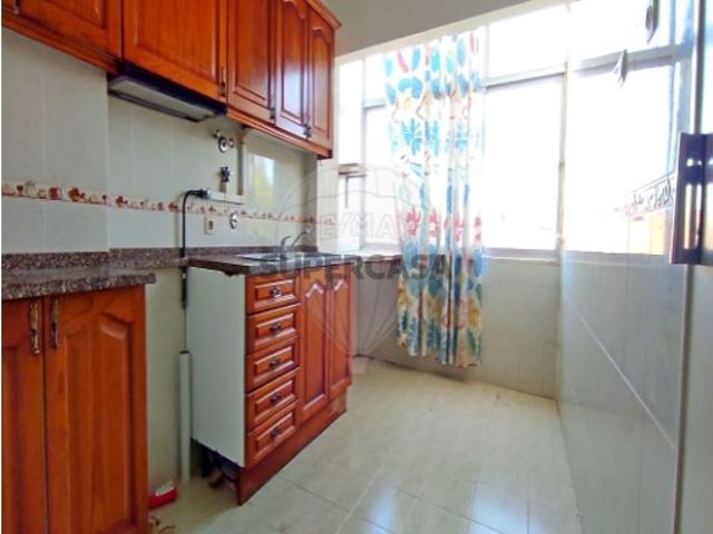 Apartamento T2 em Carnaxide e Queijas