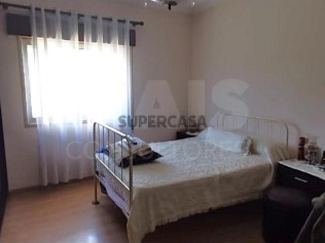 Apartamento T2 em Casal de Cambra