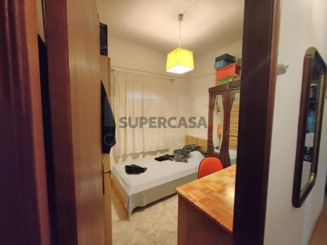 Apartamento T2 em Casal de Cambra