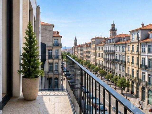 Apartamento T2 em Cedofeita, Santo Ildefonso, Sé, Miragaia. 145m² Porto