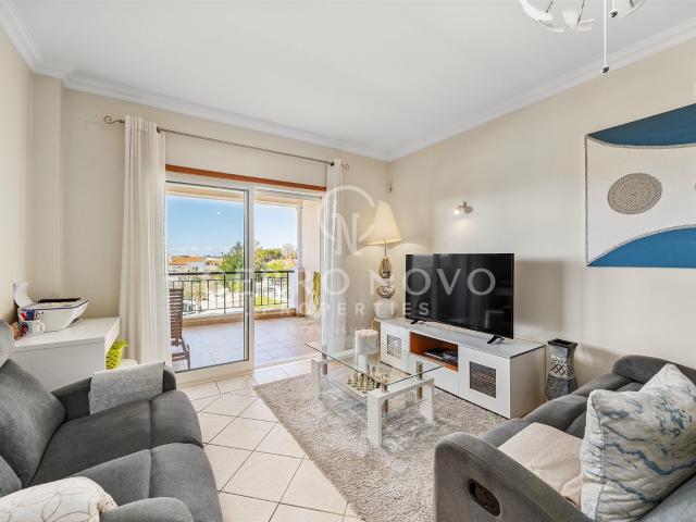 Apartamento T2 em condomínio de qualidade com piscina interi. 79m² Guia