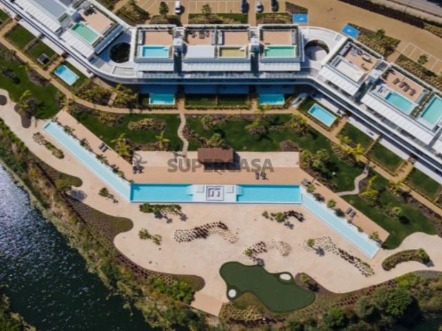 Apartamento T2 em Condomínio Exclusivo no Coração de Vilamoura