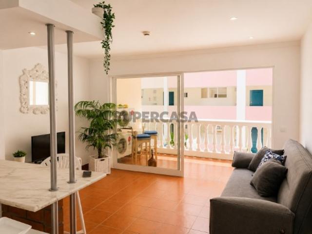 Apartamento T2 em condomínio fechado, perto da praia em Monte Gordo, Algarve