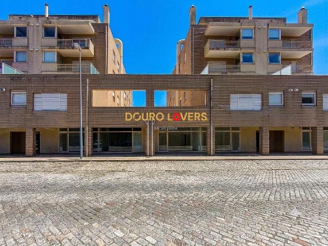 Apartamento T2 em Condomínio Fechado | Ramalde, Porto