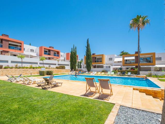 Apartamento T2 em Condomínio Prestigiado em Vale de Parra, A. 137m² Albufeira Olhos de Água